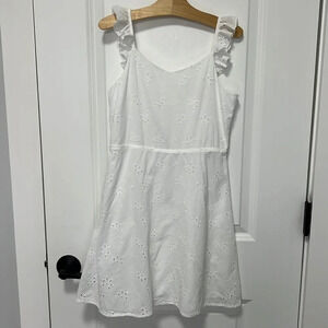 Gianni Bini Girls | floral eyelet dress with flutter sleeves zipper back size L